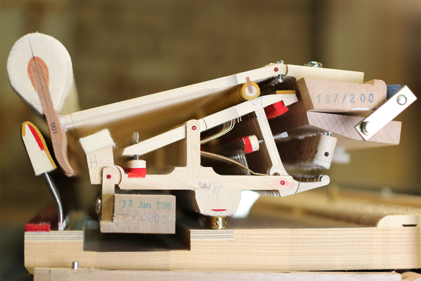 Schimmel in silent mode